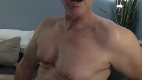 Snapshot of fuertecock chatting on March 12, 9:55 am Gregorio online show from March 12, 9:55 am