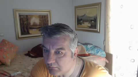 Snapshot of fukingcrazy chatting on December 20, 11:10 am fukingcrazy online show from December 20, 11:10 am