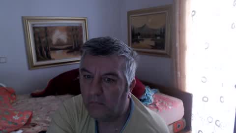 Snapshot of fukingcrazy chatting on December 22, 9:33 am fukingcrazy online show from December 22, 9:33 am