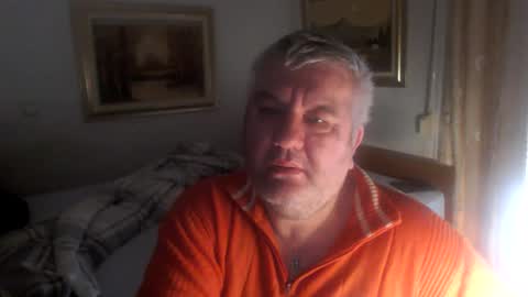 Snapshot of fukingcrazy chatting on April 22, 7:44 am fukingcrazy online show from April 22, 7:44 am