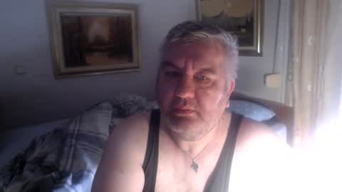 Snapshot of fukingcrazy chatting on April 23, 10:03 am fukingcrazy online show from April 23, 10:03 am