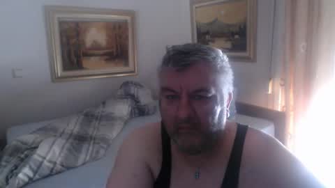 Snapshot of fukingcrazy chatting on April 27, 9:51 am fukingcrazy online show from April 27, 9:51 am