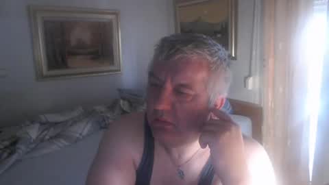 Snapshot of fukingcrazy chatting on April 30, 6:20 am fukingcrazy online show from April 30, 6:20 am
