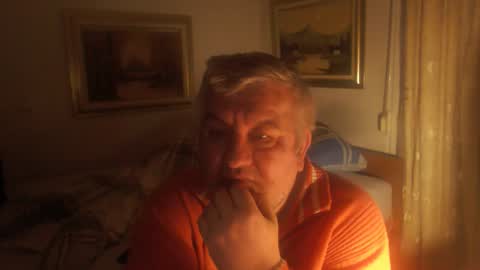 Snapshot of fukingcrazy chatting on May 4, 6:04 pm fukingcrazy online show from May 4, 6:04 pm