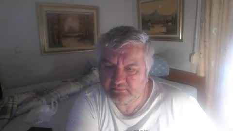 Snapshot of fukingcrazy chatting on May 11, 6:19 am fukingcrazy online show from May 11, 6:19 am