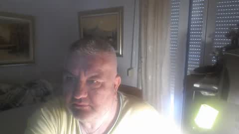 Snapshot of fukingcrazy chatting on May 25, 5:57 am fukingcrazy online show from May 25, 5:57 am