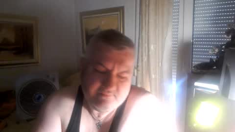 Snapshot of fukingcrazy chatting on June 7, 6:50 am fukingcrazy online show from June 7, 6:50 am