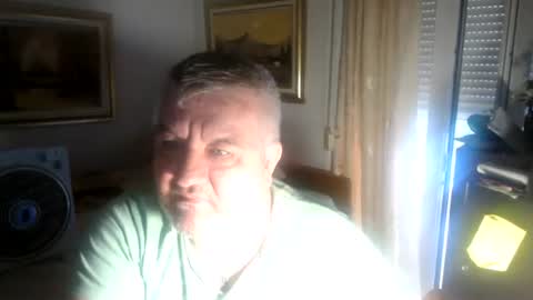 Snapshot of fukingcrazy chatting on June 20, 5:32 am fukingcrazy online show from June 20, 5:32 am