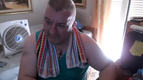 Snapshot of fukingcrazy chatting on July 27, 3:52 pm fukingcrazy online show from July 27, 3:52 pm