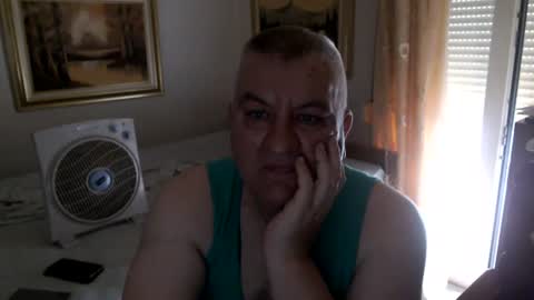 Snapshot of fukingcrazy chatting on July 28, 8:32 am fukingcrazy online show from July 28, 8:32 am