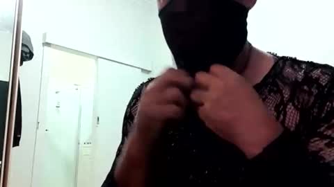 Snapshot of full4cefull chatting on January 18, 10:28 am Pizzaz online show from January 18, 10:28 am