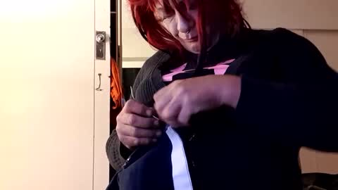 Snapshot of full4cefull chatting on January 31, 7:18 pm Pizzaz online show from January 31, 7:18 pm