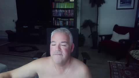 Snapshot of fullastars chatting on October 16, 10:00 pm fullastars online show from October 16, 10:00 pm