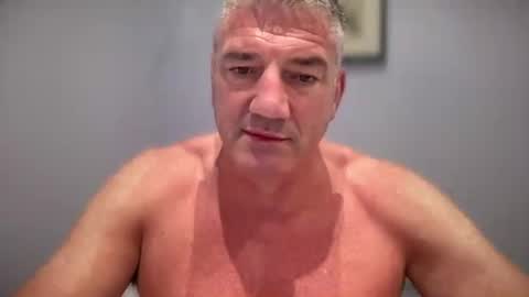 Snapshot of fullback_15 chatting on July 20, 10:50 am fullback_15 online show from July 20, 10:50 am