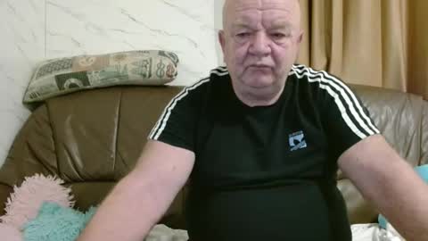 fullballs6 online show from February 17, 2:52 am