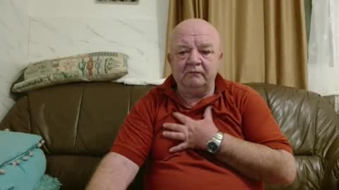 fullballs6 online show from April 13, 2:17 am