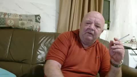 fullballs6 online show from April 22, 1:41 am