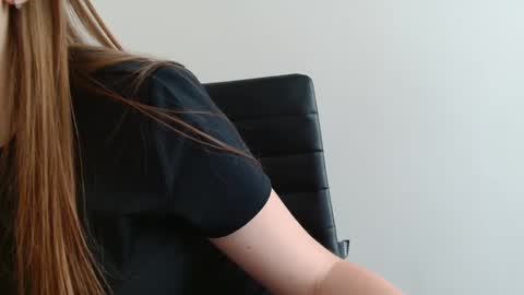 Snapshot of funemma000 chatting on May 6, 7:57 am Emma online show from May 6, 7:57 am