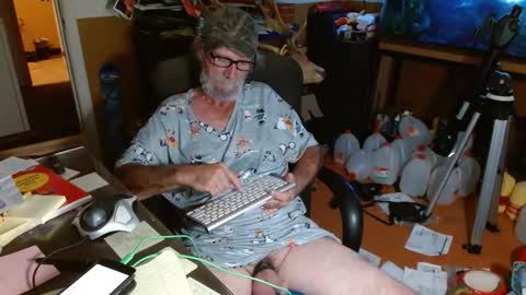 mike online show from October 25, 12:29 am