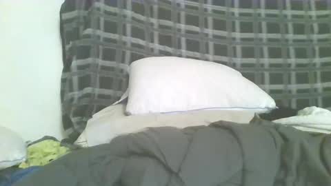 Snapshot of funntimes422 chatting on December 17, 11:06 am funntimes422 online show from December 17, 11:06 am