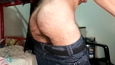 Italian men online show from March 3, 2:01 pm