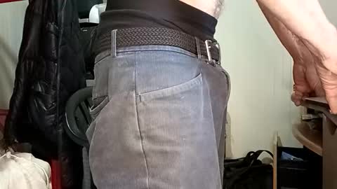 Italian men online show from April 28, 11:59 am
