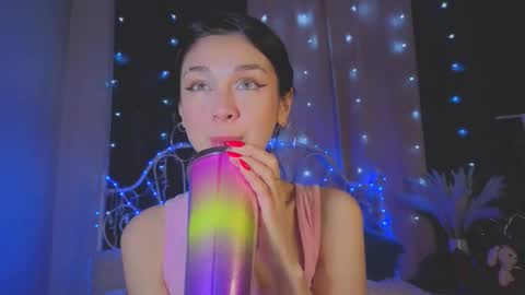 Tiffany online show from February 4, 1:11 am