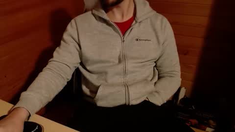 Snapshot of funtimezwitherik chatting on November 10, 7:02 pm Erik online show from November 10, 7:02 pm