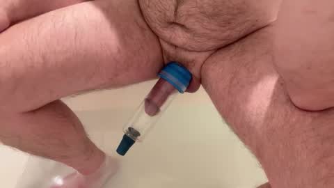 Snapshot of funwithtoyz chatting on February 13, 7:24 am funwithtoyz online show from February 13, 7:24 am