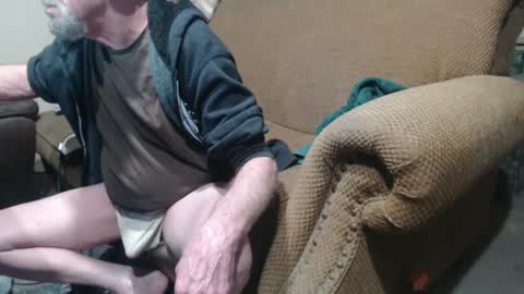 Snapshot of futch1050 chatting on December 21, 5:14 am Futch1950 online show from December 21, 5:14 am