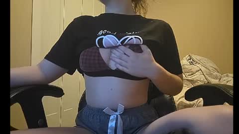 Snapshot of fuxkme_jen chatting on December 7, 9:22 pm fuxkme_jen online show from December 7, 9:22 pm