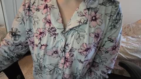 Snapshot of fuxkme_jen chatting on December 27, 7:24 pm fuxkme_jen online show from December 27, 7:24 pm