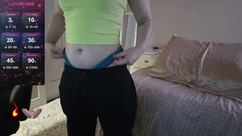 Snapshot of fuxkme_jen chatting on January 7, 7:49 pm fuxkme_jen online show from January 7, 7:49 pm