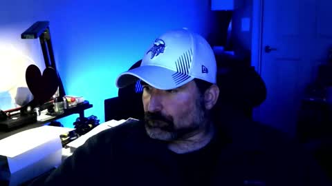 fuzz69_ online show from January 18, 12:53 pm