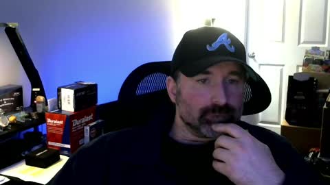 Snapshot of fuzz69_ chatting on April 10, 6:34 pm fuzz69_ online show from April 10, 6:34 pm