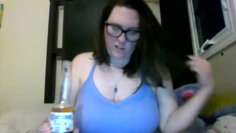 fuzzypeaches87 online show from March 27, 12:49 am