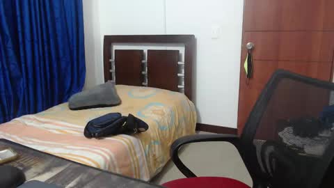 andrew online show from March 2, 1:36 am