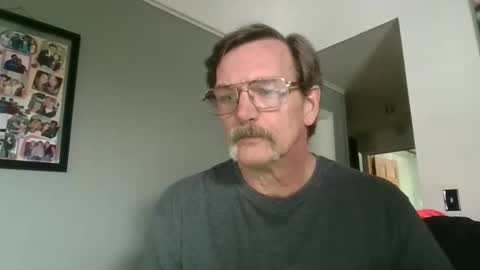 Snapshot of fxson8 chatting on March 23, 5:50 pm fxson8 online show from March 23, 5:50 pm