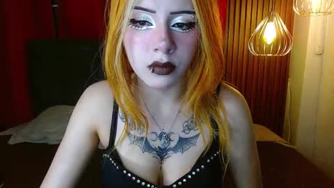 FIRE AND FOX online show from April 3, 7:34 pm