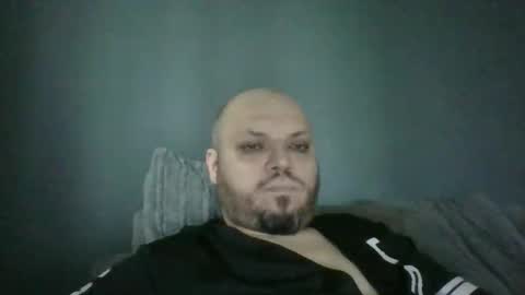 Snapshot of g_l_u_s_g_a_n chatting on November 27, 9:33 am Glusgan online show from November 27, 9:33 am