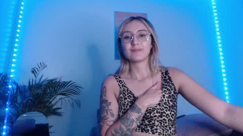 Gabriela online show from January 23, 1:19 am