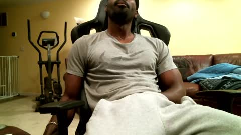 James online show from April 18, 4:27 am