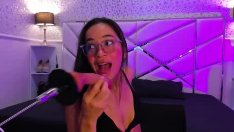 gabbieskinny online show from March 12, 11:27 am