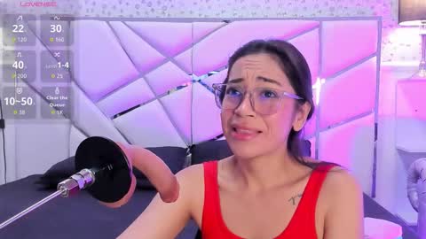 gabbieskinny online show from March 27, 11:21 am