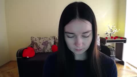 Snapshot of gabby_di chatting on April 23, 7:52 am Jaklin online show from April 23, 7:52 am