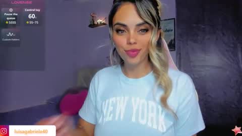 Snapshot of gabby_prieto chatting on April 14, 2:06 am Gaby online show from April 14, 2:06 am