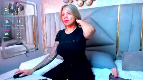 Snapshot of gabby_santos_ chatting on May 2, 12:10 pm Gaby Santos online show from May 2, 12:10 pm