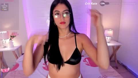 Snapshot of gabbyowenn chatting on February 19, 4:08 am Gabby online show from February 19, 4:08 am