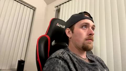 Snapshot of gabed72 chatting on March 6, 5:15 am Gabe online show from March 6, 5:15 am