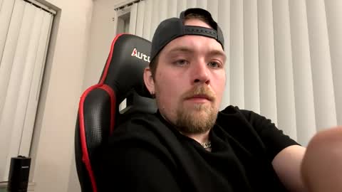 Snapshot of gabed72 chatting on March 10, 1:27 pm Gabe online show from March 10, 1:27 pm